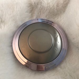 Becca Shimmering Skin PerfectorPrismatic Amethyst